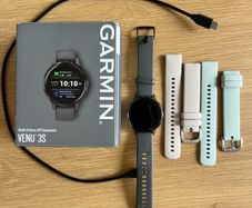 Garmin Venu 3S 41mm plus Box plus 3 Straps Excellent Condition