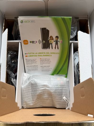 Xbox 360 S 250gb New Old Stock Bundle Unused/sealed