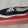 Plain black women's Vans size 4 Image 3