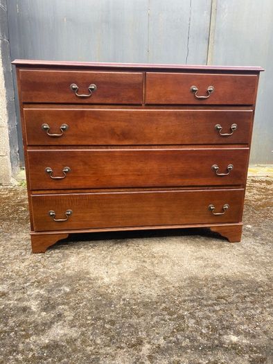 Vintage Chest of Drawers