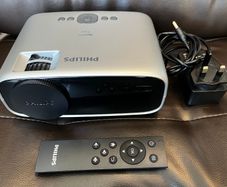 Philips NeoPix Easy NPX440 Projector