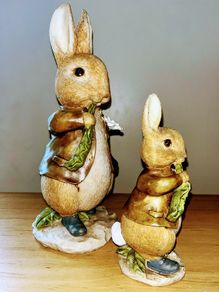 Perfect for Easter - Pair of Beatrix Potter rabbits by Border Fine Arts 2002