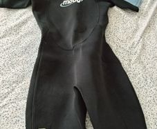 Wetsuit Shorty - Moby.    size 10