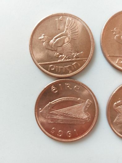 10 - Uncirculated 1965 Irish pre-decimal penny
