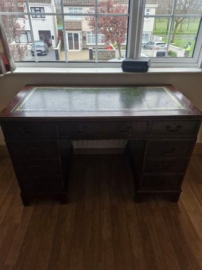 writing desk