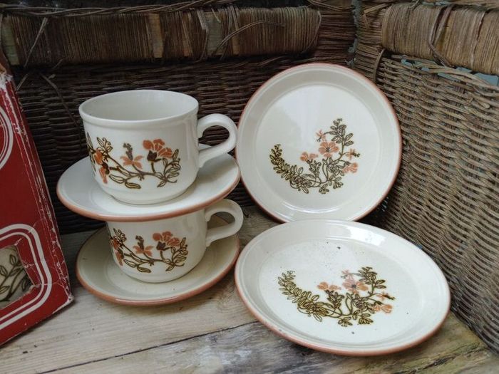 vintage tea set, boxed vintage tea set, vintage tea cups