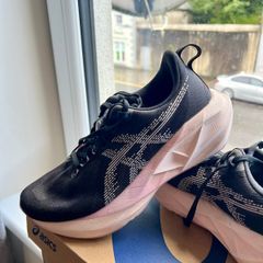 ASICS Novablast 5 Womens Running Shoes UK 5 EU 38