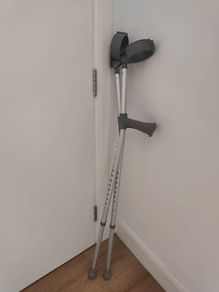 Coopers Adjustable Crutches