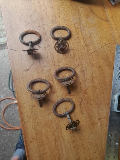 5 vintage press handles