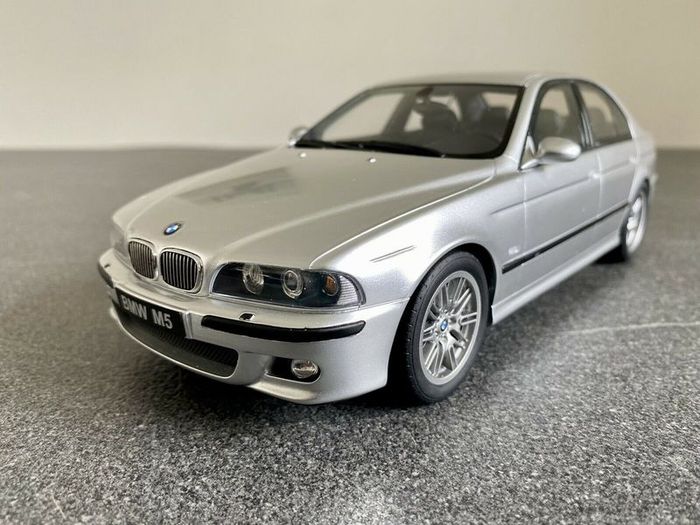 BMW M5 e39 Ottomobile 1/18 New in Box