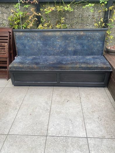 Banquette dining bench