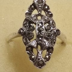 Vintage sterling silver ring