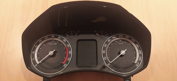 Skoda Octavia mk2 vRS diesel clocks (pre-facelift)