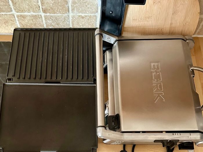 Premium German brand BORK G801 electric contact grill in excellent like-new condition