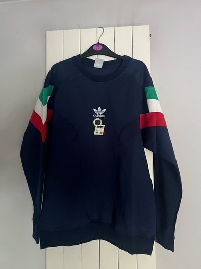 Italy retro training top
