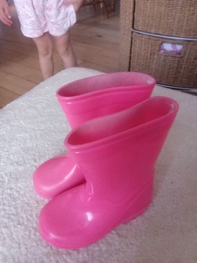 Girls boots