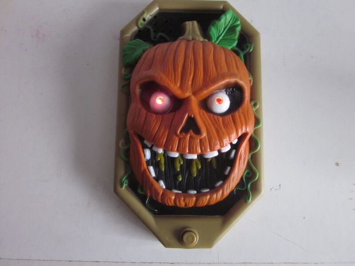 Animated Talking Jack-O-Lantern Door Bell