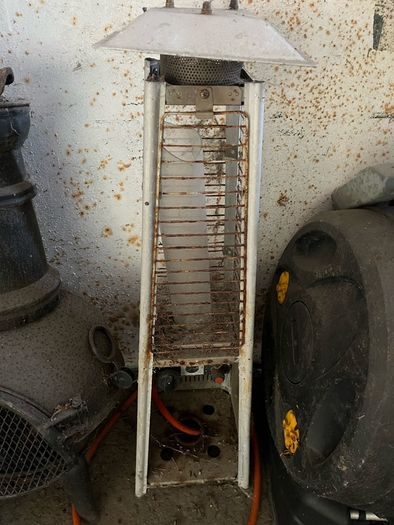 Patio Gas Heater - Pyramid
