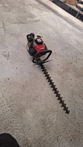 Fuji Robin HT 221 petrol hedge trimmer