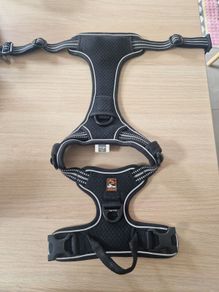 Dog harness - size medium