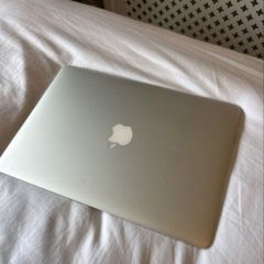 MacBook Air 13- inch