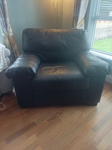 Sofa 2 seater and 2 1 seaters
