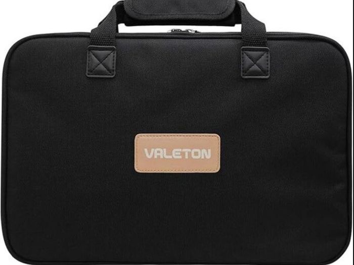 Valeton GP 200X Guitar Multi Effects Processor plus Valeton GP 200 case plus purchased bundles from choptones and others worth over 80eur