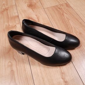 Clarks Black Leather Round Toe Comfort Block Heel Pumps 3UK/36.5EU/22cm