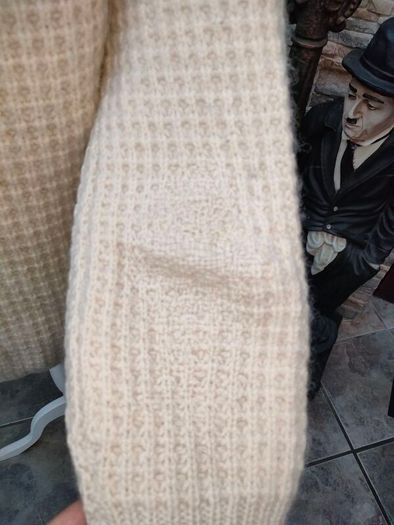 Vintage Aran SweaterSize Small to medium  Measurements are in the photos
