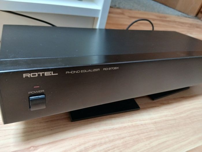 Rotel RQ-970BX Moving-Magnet/Coil Phono Pre-Amplifier