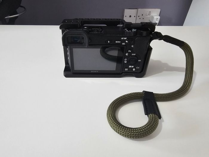 Sony A6500 and Sigma 30mm f1.4 lens kit (Euro 590)