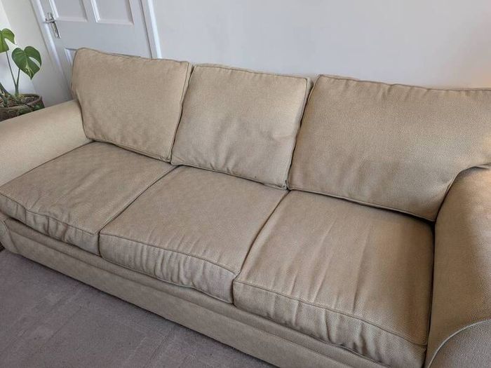 3 Seat Sofa - Free to go