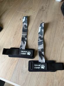Dumbbell barbell grip straps. Chin up straps with hooks . Pulley strap attachment.