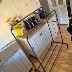 clothes rail