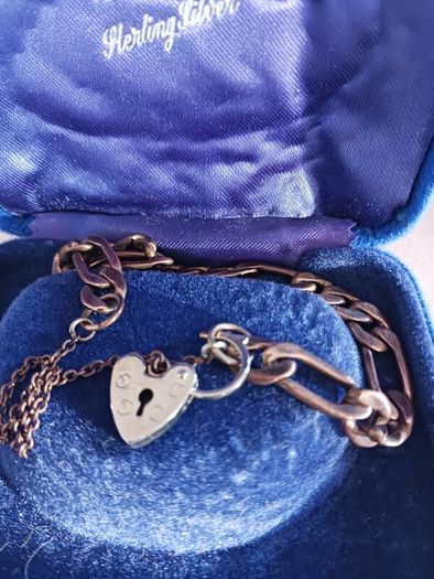 bracelet with padlock