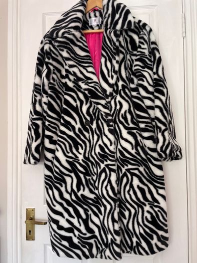 Forever Unique Zebra Print Faux Fur Coat - Size 12 - Like new