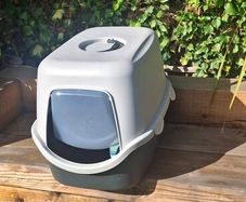 Covered Cat Litter