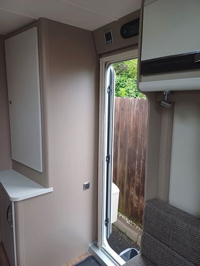 Sterling Eccles 565 (2016) Excellent Condition