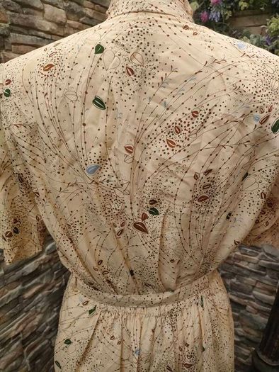 Vintage dress 1940s style beige with brown blue floral print size 12 14 Postage included