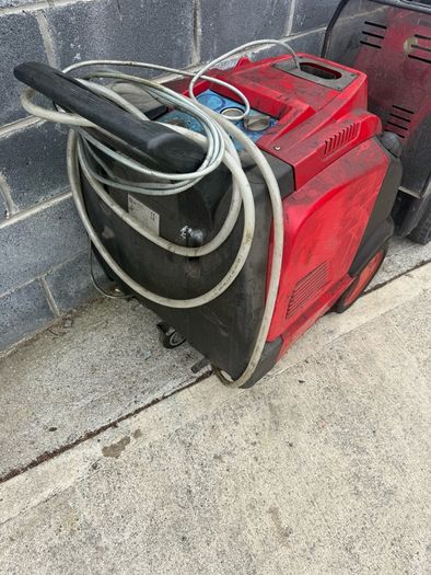 Diseal power washer