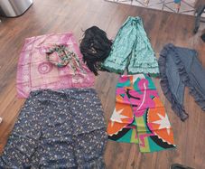 Lot of 8 scarves