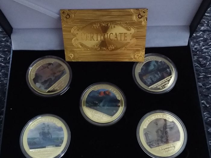 80th Anniversary Pearl Harbour 24k Gold Plated Cased Coin/Medallion Collection