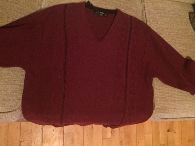 Mens jumper. Size Medium. Wine. New