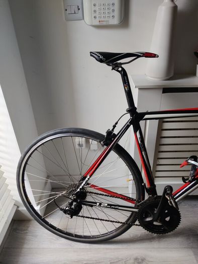 Trek Alpha 1.2, Carbon Fiber Fork, Shimano 105 Group set, Size L