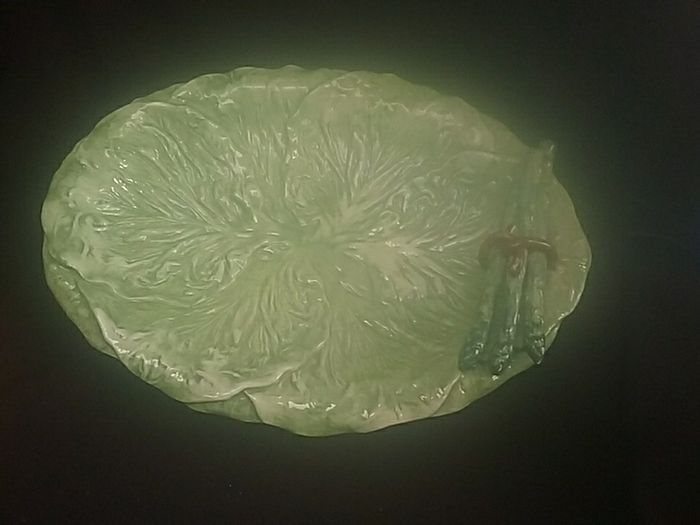 large leaf platter