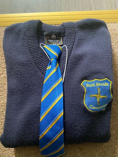 Cannistown school jumper and tie