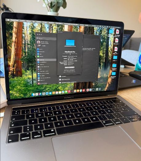 MacBook Pro 13 2018 A1989 8GB 256GB For Repair Parts