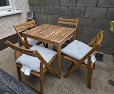 Table and chair garden set