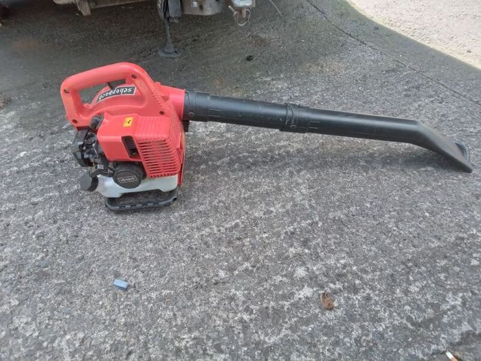leafblower