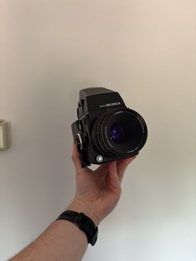 Bronica SQ-A w/ 80mm f2.8, accessories